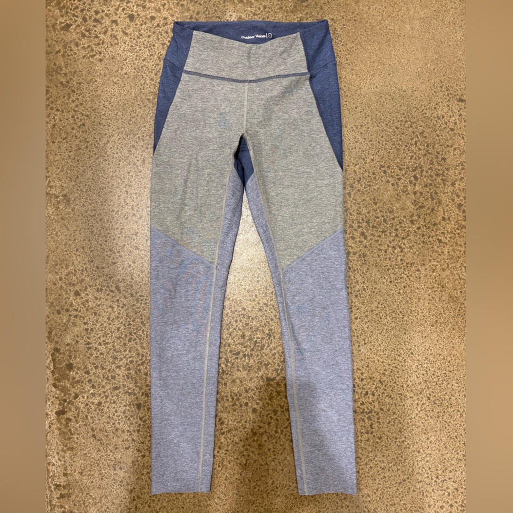 Outdoor Voices Heathered Gray and Navy Leggings